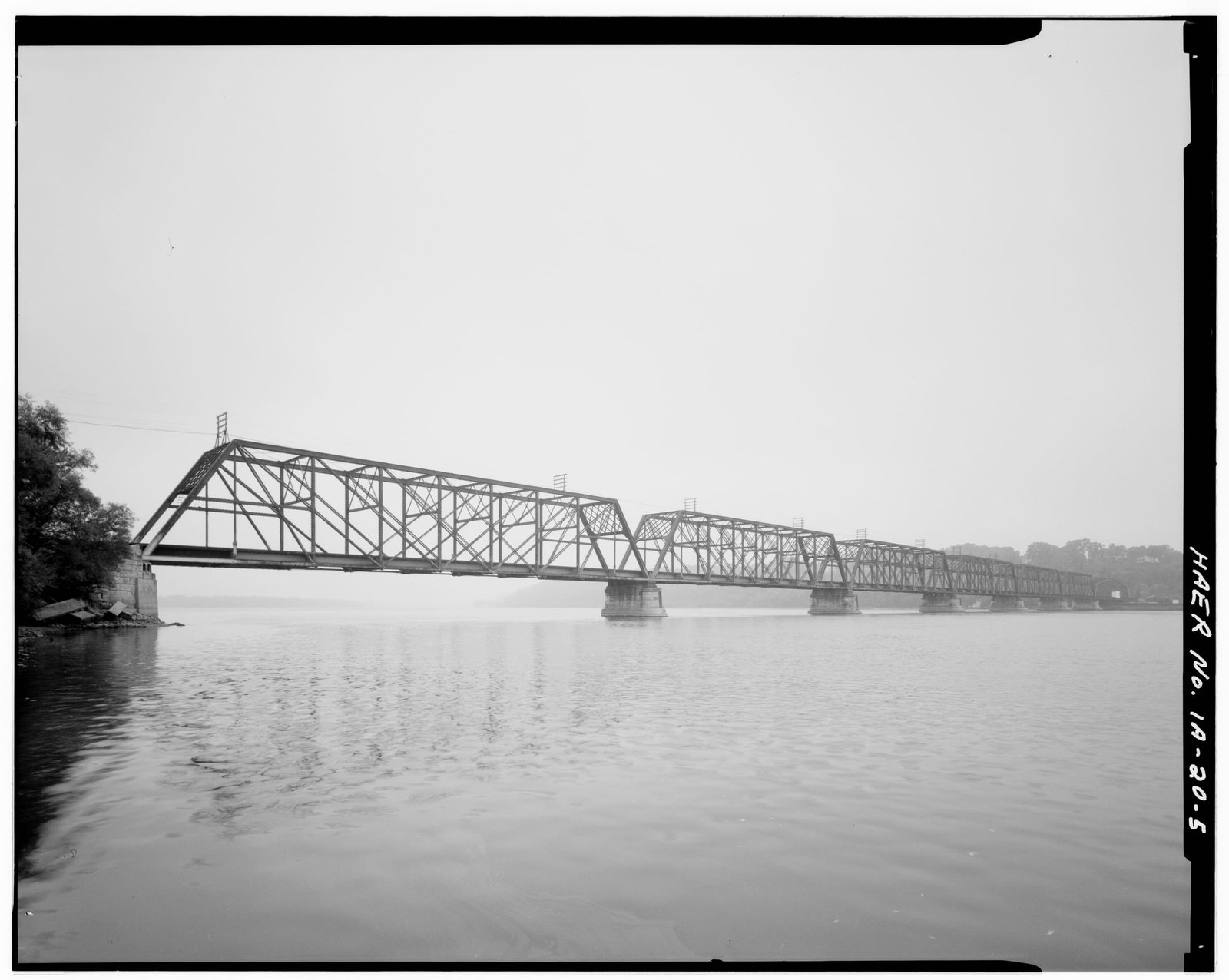 Overview from northeast quadrant, previous bridge